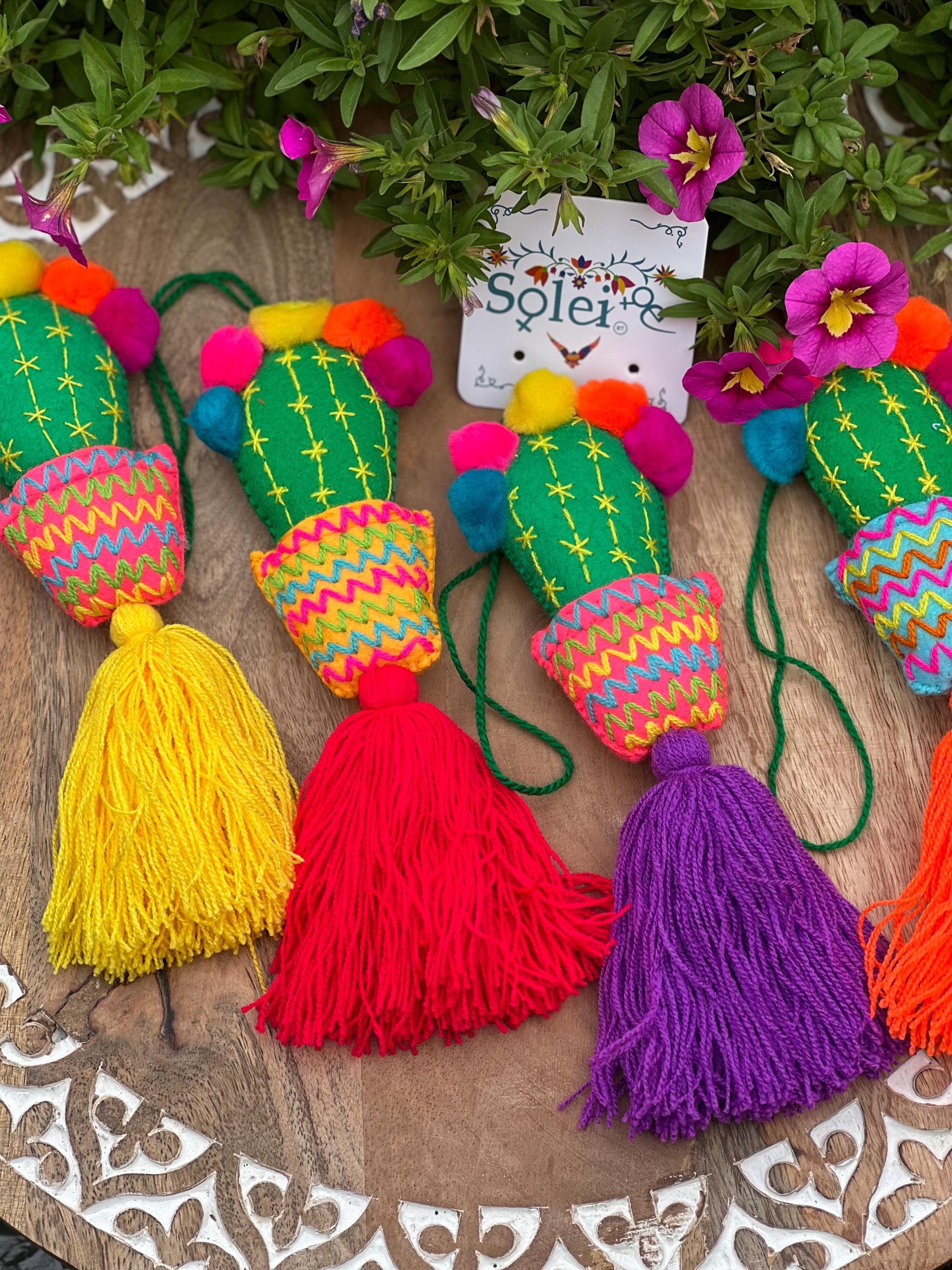 Cactus Artisanal Keychain. Typical Mexican Accessories. Ethnic