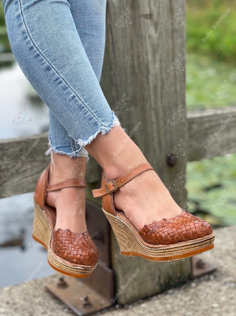 Mexican Leather Wedge Heels. All sizes Boho-Hippie Vintage. Mexican Artisanal Shoes. Mexican Leather Heels. Leather Heels with Buckle. Tan