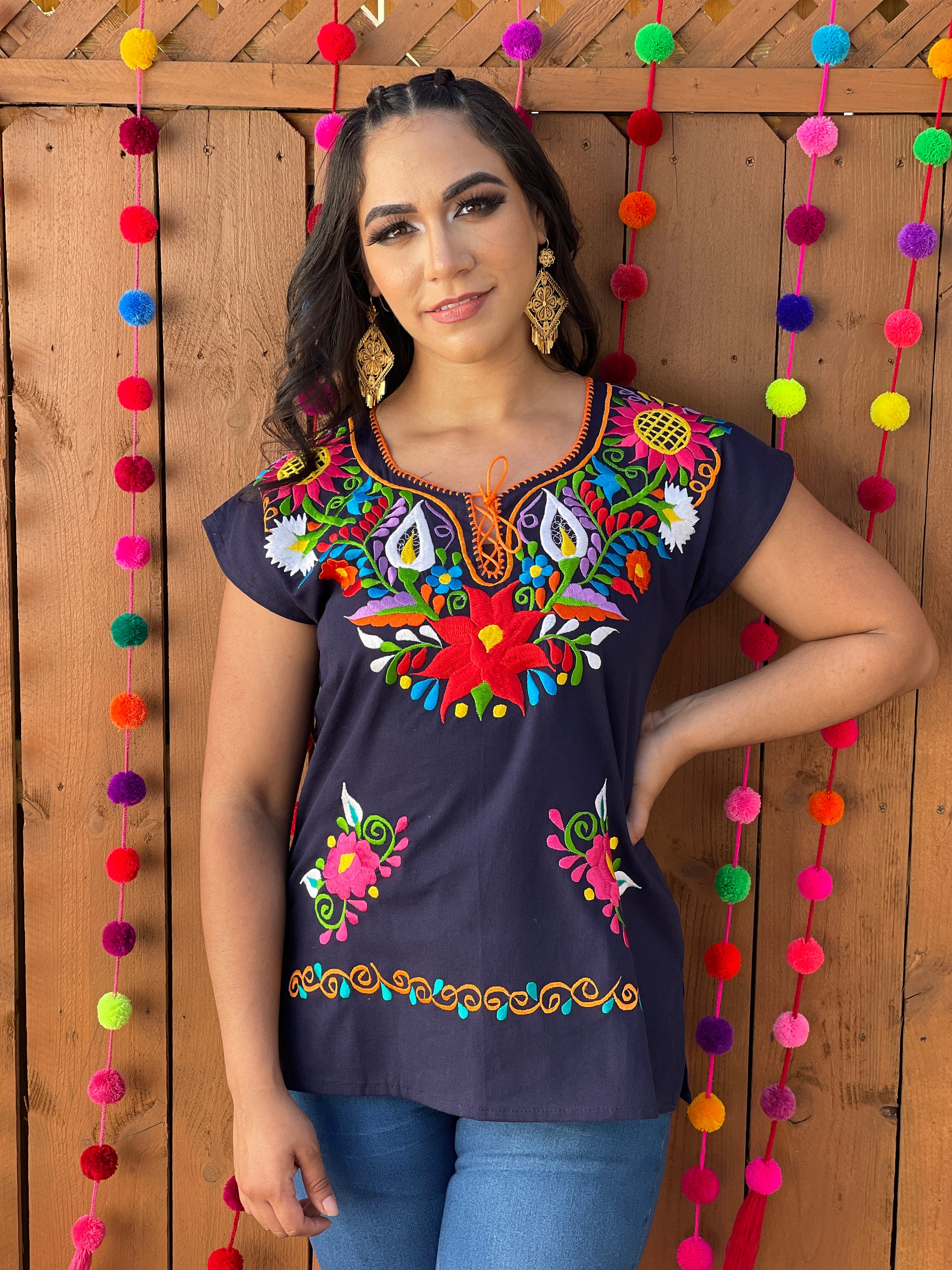 Blusa Mexicano Bordado Floral. Huipil Mexicano Artesanal. Top estilo Frida Kahlo. Blusa Mexicano Tradicional. Huipil Tipico de Mexico. Etsy Mexico