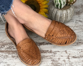 Megan Artisanal Sandal. Mexican Leather Flats. Solid Color Sandal. Cute Summer Sandal. Slip on Shoes. Mexican Artisanal Shoes.