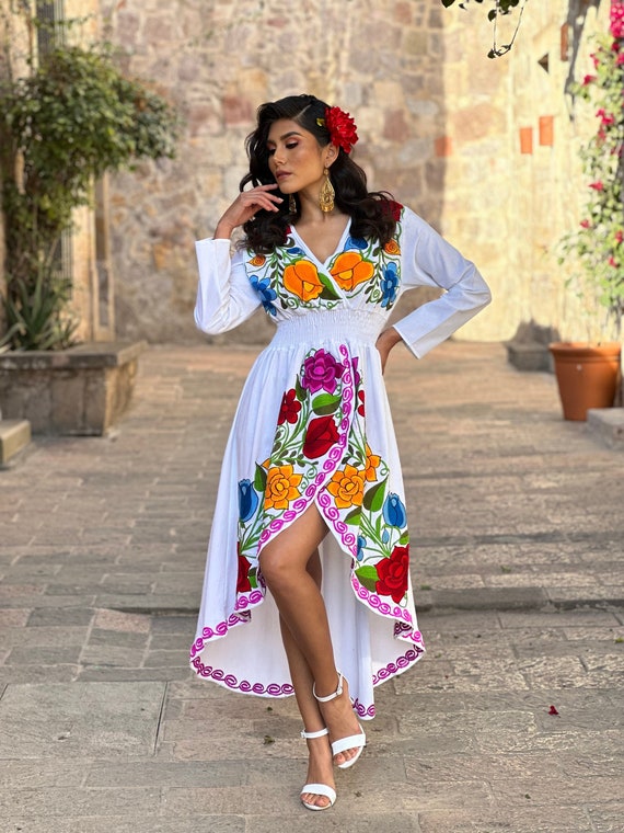 Mexican Asymmetrical Dress. Size S XL. Floral Embroidered Dress.  Traditional Mexican Dress. Artisanal Mexican Party Dress. Latina Style. -   Hong Kong
