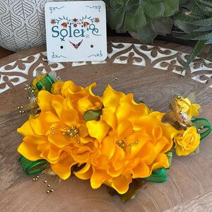 traditional mexican headpiece