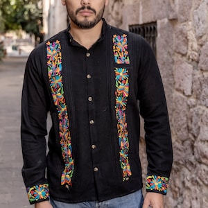 Mens Mexican Traditional Shirt. Ethnic Embroidered Guayabera for Men. Formal Button Up Shirt. Traditional Style. Mexican Fiesta. Wedding.