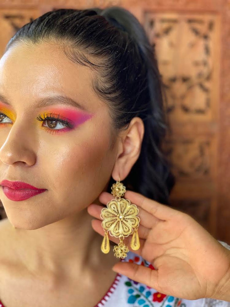 Mexicans Filigree Earrings. Gold Plated Filigree. Frida Khalo Earrings. Womens Flower Earrings. Dangle Earrings. Traditional Earrings. zdjęcie 3