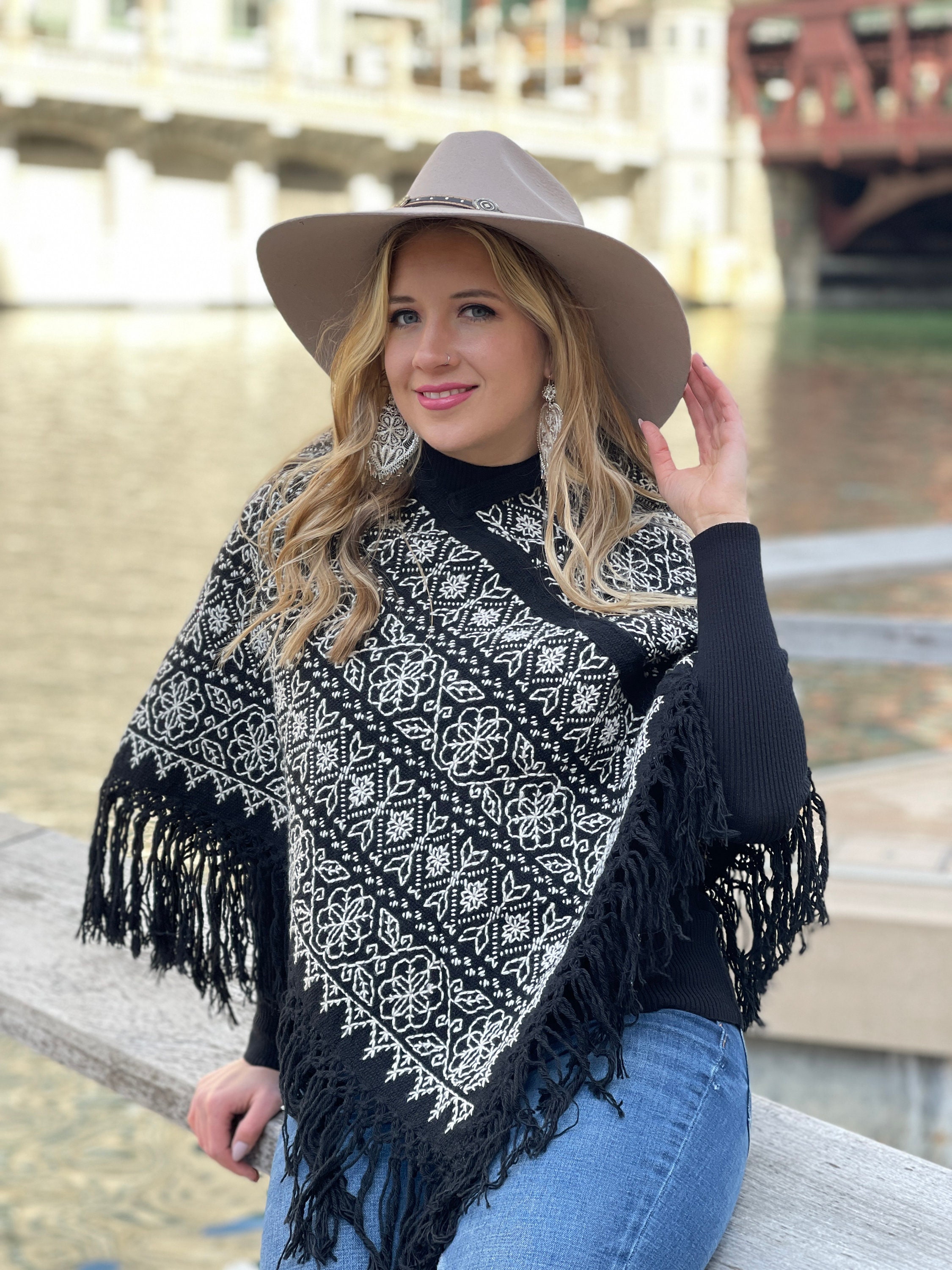 Mexican Embroidered Poncho. Isla Fair Poncho. Mexican - Etsy