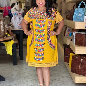 Mexican Floral Embroidered Dress. Size S 3X. Traditional Mexican Dress. Artisanal Mexican Dress. Bridesmaid Dress. Mexican Wedding Dress. Amarillo