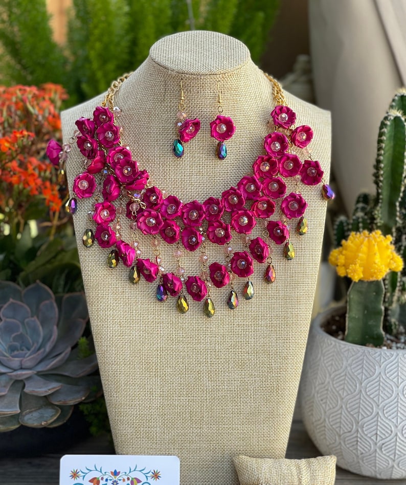 Mexican Artisanal Palm Leaf Jewelry Set. Palm Leaf Flower Necklace & Earrings. Floral Jewelry. Handmade Jewelry. Ethnic Necklace. Fuchsia