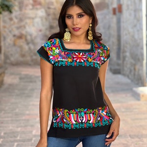 Traditional Mexican Blouse. Size S - 3X. Animal Embroidered Blouse. Otomi Top. Colorful Mexican Blouse. Floral Embroidered Blouse.