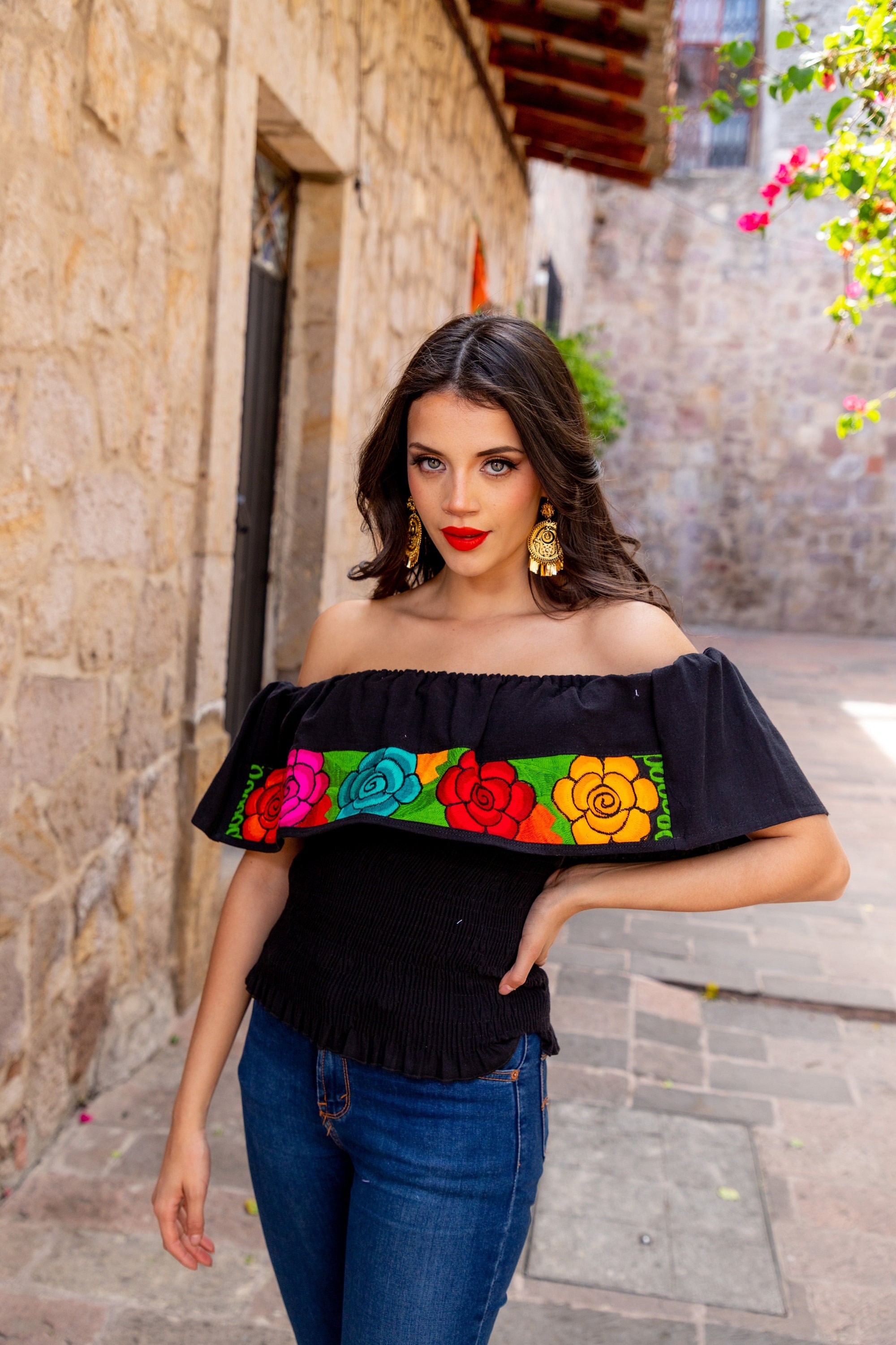 Crop Top Campesino Blouse. Mexican Floral Top. Beautiful off