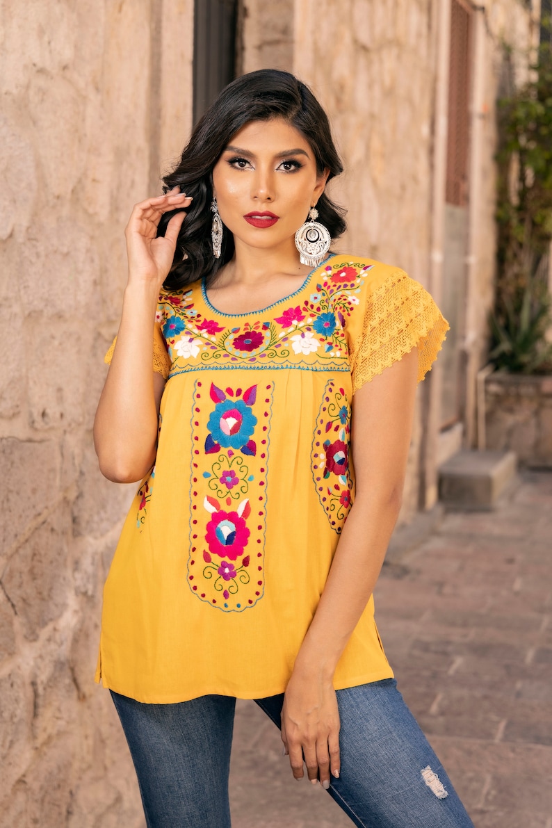 Hand Embroidered Mexican Blouse. Size S 3X. Mexican Floral Blouse. Artisanal Mexican Blouse. Hippie-Boho Top. Amarillo