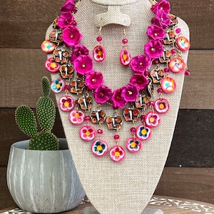 Mexican Artisanal Palm Leaf Jewelry Set. Flower Necklace & Earrings. Floral Jewelry. Handmade Boho Jewelry. Ethnic Necklace. Latina Style.
