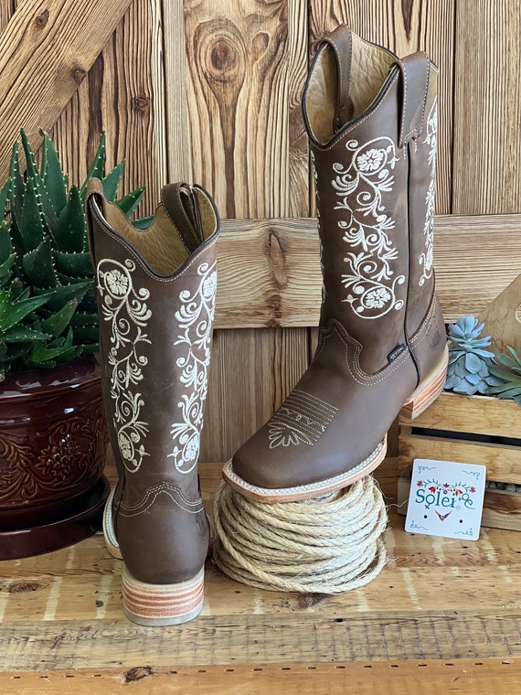Cheap mexican boots hotsell