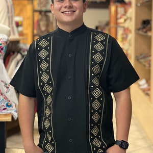 Mens Mexican Traditional Shirt. Size S-3X. Embroidered Guayabera for Men. Formal Button Up Shirt. Traditional Style Shirt. Fathers Day Gift.