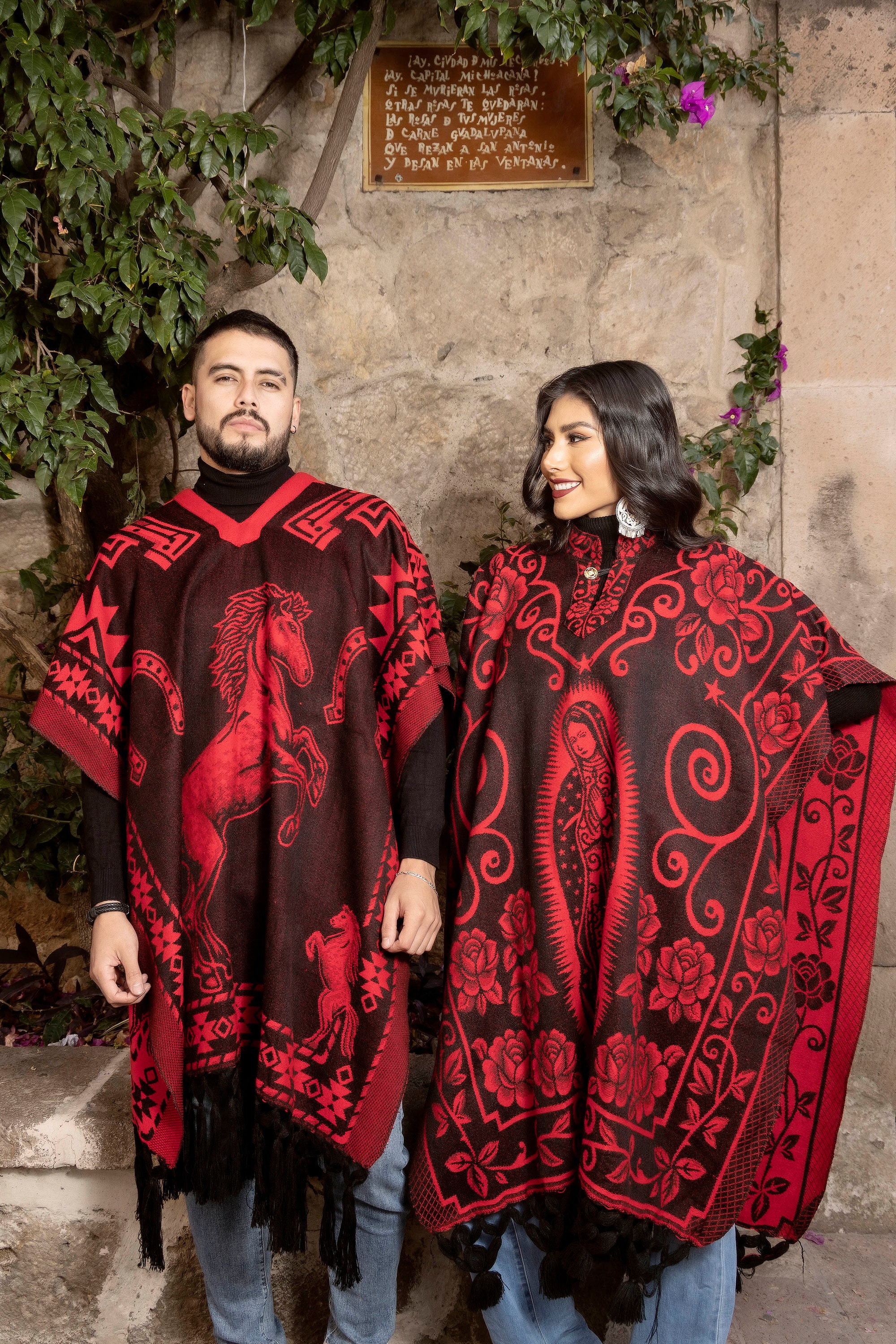 職人技のメキシカンポンチョ。カウボーイスタイル。伝統的なメンズ