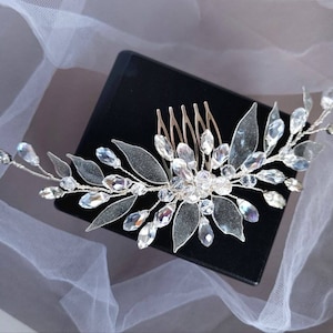 Floral hair comb Crystal hair comb Side hair comb Silver hair comb Wedding hair comb Crystal headpiece Floral headpiece Wedding hair comb