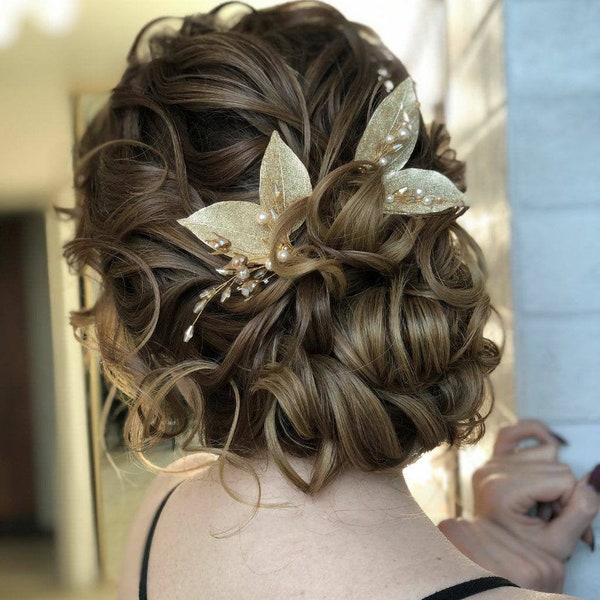 Gold leaf hair pins Gold leaf hair comb Bridal hair pins Gold leaf headpiece Wedding hair pieces Leaf hair clip Floral hair pins  Leaf pin