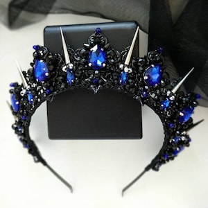Royal blue crown Royal blue tiara Gothic crown Wedding tiara Bridal tiara Black crown Sapphire tiara Blue wedding tiara Gothic tiara