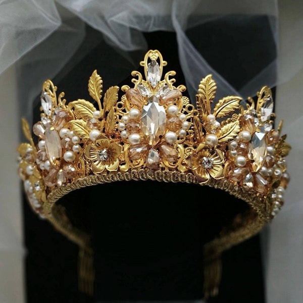 Gold crown Bridal tiara Gold tiara Gold leaf crown Leaf headband Gold headpiece Wedding crown gold Bridal tiara gold Golden leaf crown