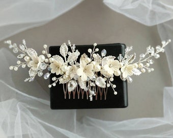 Floral hair comb Flower hair comb Pearl hair comb Bridal hair comb Bridal hair piece Bridal headpiece Wedding headpiece Floral hair piece