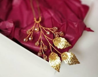 Gold leaf hair pin | Bridal minimalist headpiece | Crystal wedding hair accessory