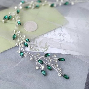 Wedding headpiece for bride Bridal hair vine Emerald hair piece Wedding hair pieces Crystal headpiece Emerald headpiece Green hair piece