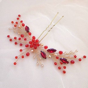 Red and gold hair pin Red hair accessories Red Headpiece Crystal hair pin Red hair pieces Bridal hair pieces Red hair pin Red hair vine