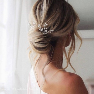 Elegant pearl hair pins Bridal hair pins Pearl hair pin set Hair piece for bride Bridal head pieces Wedding hair pins Peach Fuzz