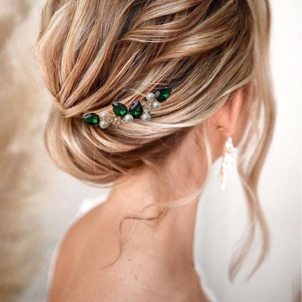 Emerald green hair comb with pearl Emerald hair piece Emerald jewelry Green hair comb Bridesmaid hair pin Emerald headpiece Bridal hair comb