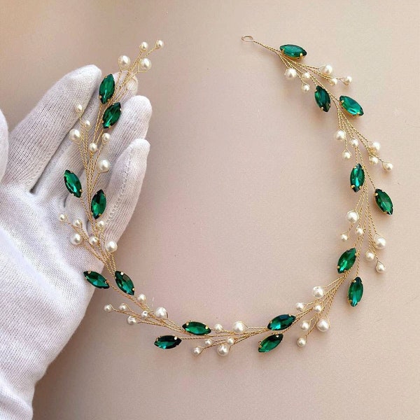 Green hair vine Emerald headpiece Emerald headband Emerald hair vine Bridal hair vine Wedding hair vine Emerald tiara Emerald hair piece