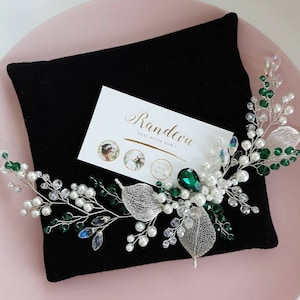 Emerald headpiece Emerald tiara Emerald hair comb Wedding hair accessories Emerald hair jewelry Green hair vine Emerald hair vine