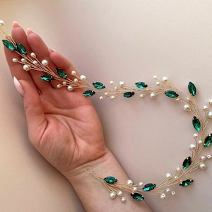 Emerald headpiece Emerald hair vine Green hair vine Bridal hair vine Wedding hair vine Emerald tiara Emerald hair piece Emerald headband