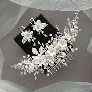 Pearl bridal jewelry Bridal hair comb floral hair comb wedding hair comb flower hair comb Pearl hair comb Bridal hair piece Pearl hair pins