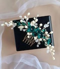 Emerald floral bridal hair comb | Wedding hair accessory | Green pearl hairpiece