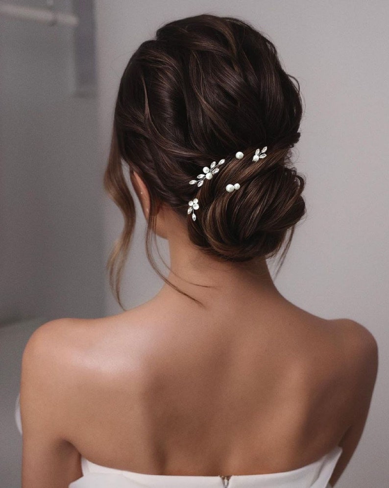 Forcine per capelli con perle QUALSIASI COLORE Forcine per capelli da sposa Forcina per chignon da sposa Pezzo per capelli da sposa Forcine per capelli da sposa Forcina per capelli in madreperla Capelli minimalisti immagine 1