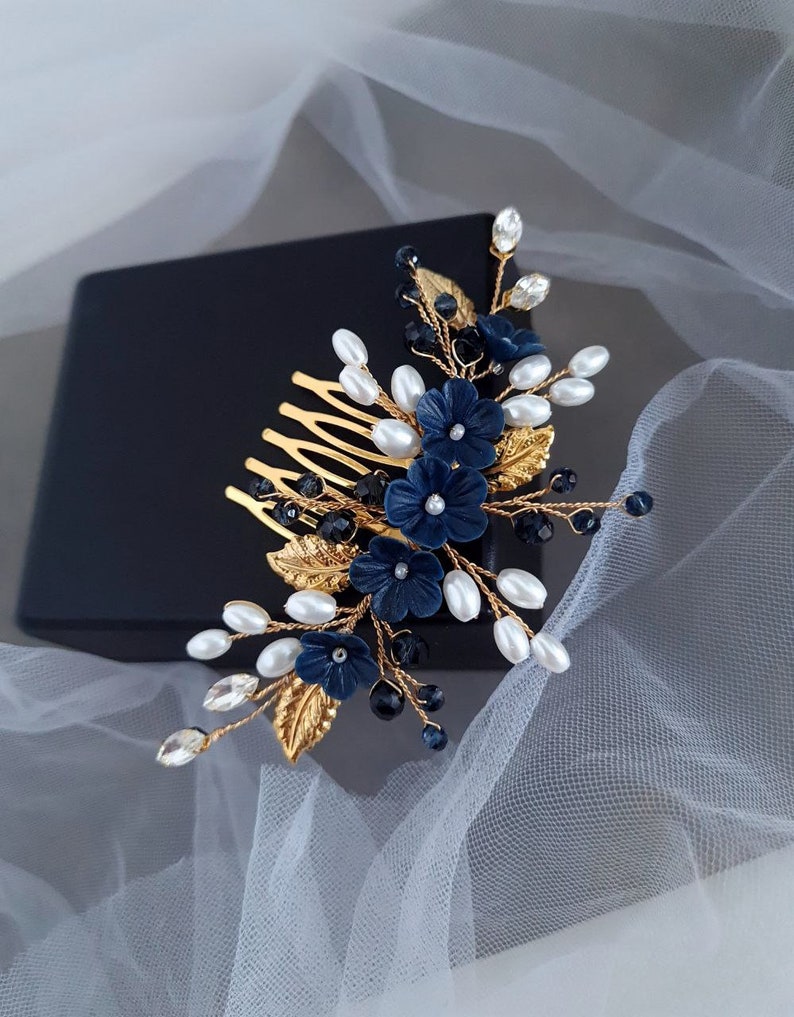 Navy blue jewelry set Navy blue hair comb Navy jewelry set Navy blue earrings Blue hair combs Navy blue hair comb Something blue bride image 6