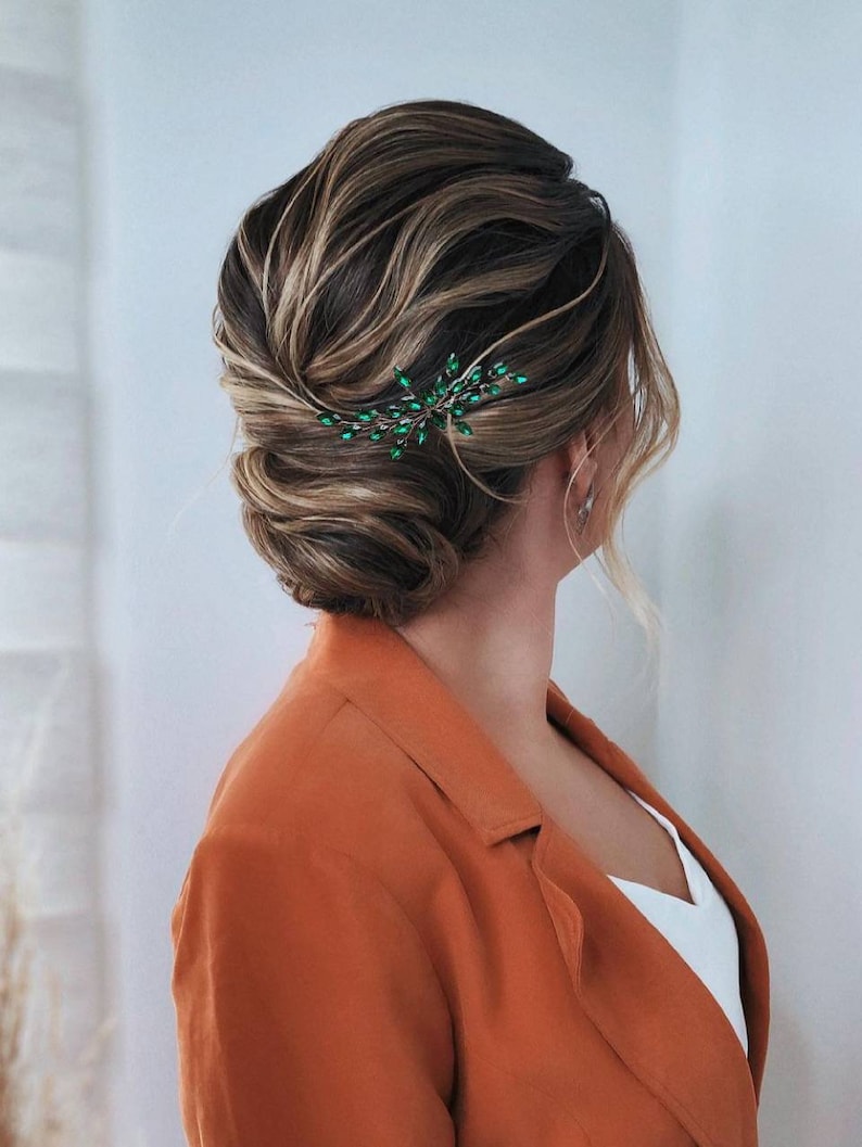 Épingle à cheveux émeraude Épingle à cheveux verte verte Morceau de cheveux vert Morceau de cheveux émeraude Accessoire pour cheveux verts Épingles à cheveux de demoiselle d'honneur Épingles à cheveux en cristal image 5