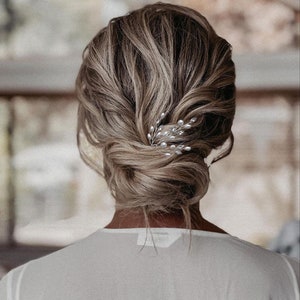 Pearl hair pins Bridal hair pins Bridal head pieces Wedding hair pins Bridal hair comb Decorative hair pins Pearl hair comb Pearl hair clip