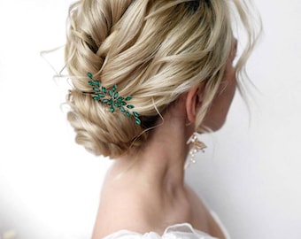 Emerald hair pin Green Bridesmaid hair pins Gift for bridesmaids Crystal hair pins Wedding hair pin Rhinestone hairpins Emerald hair pins