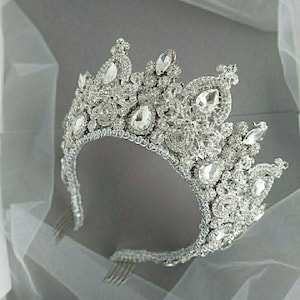 Bridal tiara crystal headband Bridal crown Crystal crown Wedding crown Queen crown Crystal headpiece Swarovski tiara Crystal tiara Roya
