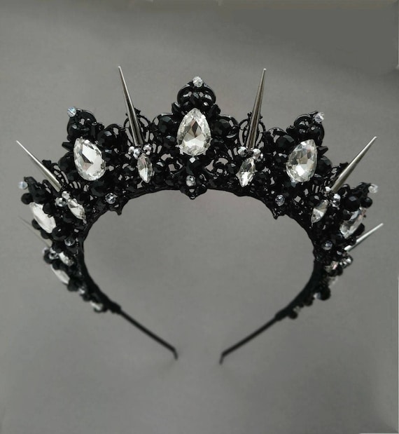 Black Crystal Gothic Bridal Crown | Halo Tiara Headpiece - Etsy display picture 2