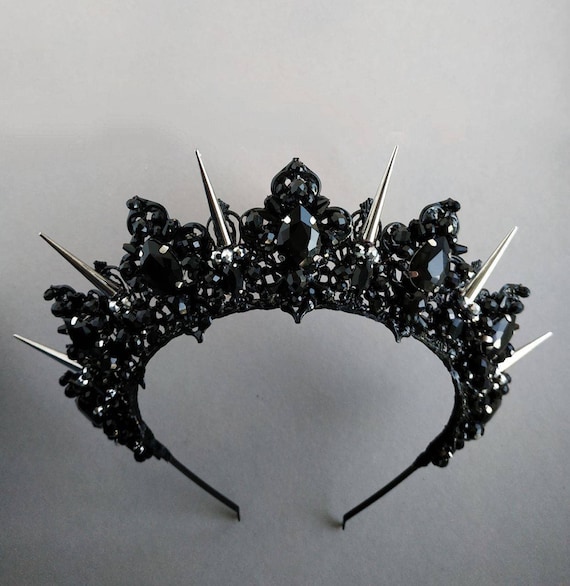 Black tiara crown for bride, gothic tiara, dark bridal look Black Flower Crown: Evil Queen Tiara, Halloween Wedding - Etsy main image 2