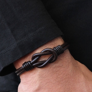 Celtic Infinity Knot Bracelet, Celtic Leather Bracelet, Celtic Knot Leather Infinity Bracelet for Men, Celtic Jewelry, Gift for Him