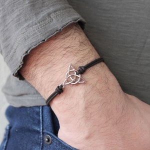Triquetra Charm Celtic Bracelet, Triquetra Bracelet for Men, Trinity Bracelet, Leather Bracelet for Women, Irish Bracelet, Celtic Jewelry