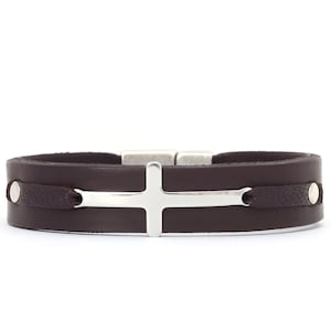 Lederen manchet RVS Kruis armband, mens lederen armband, zijwaarts Kruis armband, religieuze sieraden, doop geschenk voor hem