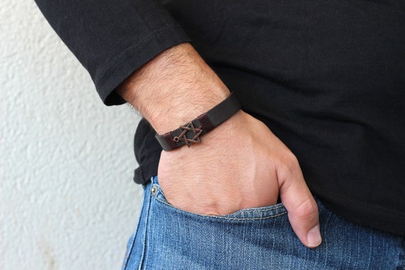 Buy SAINT LAURENT Black Cassandre Bracelet in Leather for Men in UAE |  Ounass