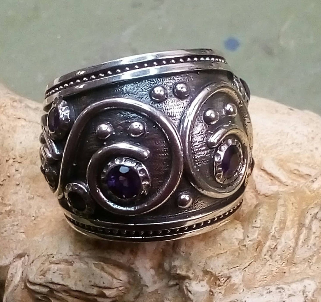 Bague Byzantine En Bronze Avec Pierre - Époque Ancienne, Occasion En Bel état