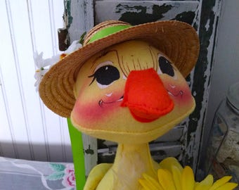 1990 Annalee Mobiltee Doll Large Spring Duckling Meredith, NH USA