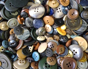 Vintage Buttons - Autumn Colors/Dark Colors -1/2 Cup Random Scoop - Mixed Grab Bag Vintage Buttons - Crafting