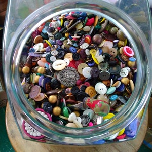 Mixed Vintage Button Lot  Assorted Buttons MOP Plastic Metal Fancy 1/2 Cup Random Scoop Buttons  Crafting Grab Bag circa 1930's to 1970's
