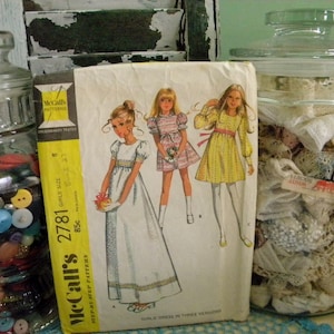 1970's Vintage McCall's Girl Dress Pattern 2781~Size 8 Girls Dress Three Versions Cut & Complete MOD